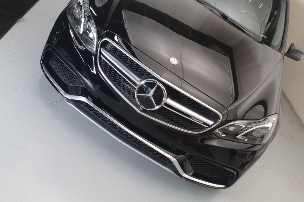 2015 Mercedes Benz E 63 AMG 4MATIC photo 9