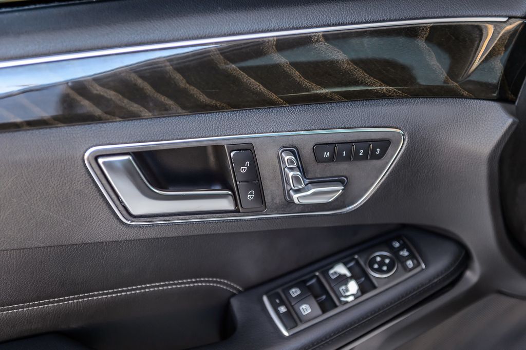 2015 Mercedes-Benz E-Class E350 SPORT - NAV - BACKUP CAM - VERY CLEAN - MUST SEE - 22959438 - 47