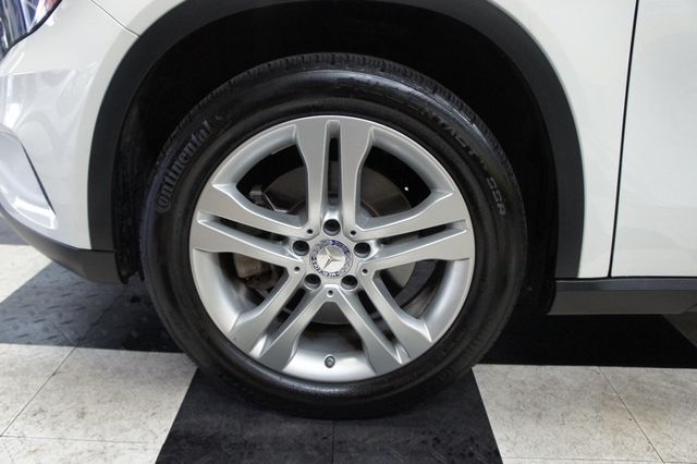 2015 Mercedes-Benz GLA 1-Owner, Great Shape - 23023715 - 18