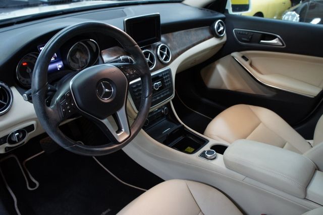 2015 Mercedes-Benz GLA 1-Owner, Great Shape - 23023715 - 24