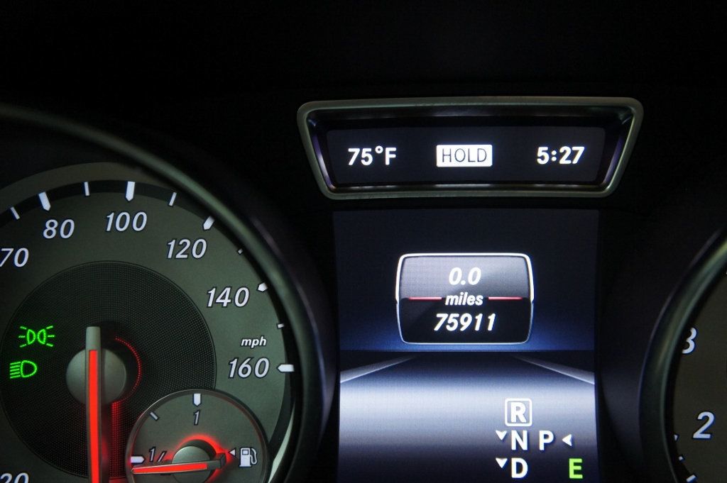 2015 Mercedes-Benz GLA 1-Owner, Great Shape - 23023715 - 28