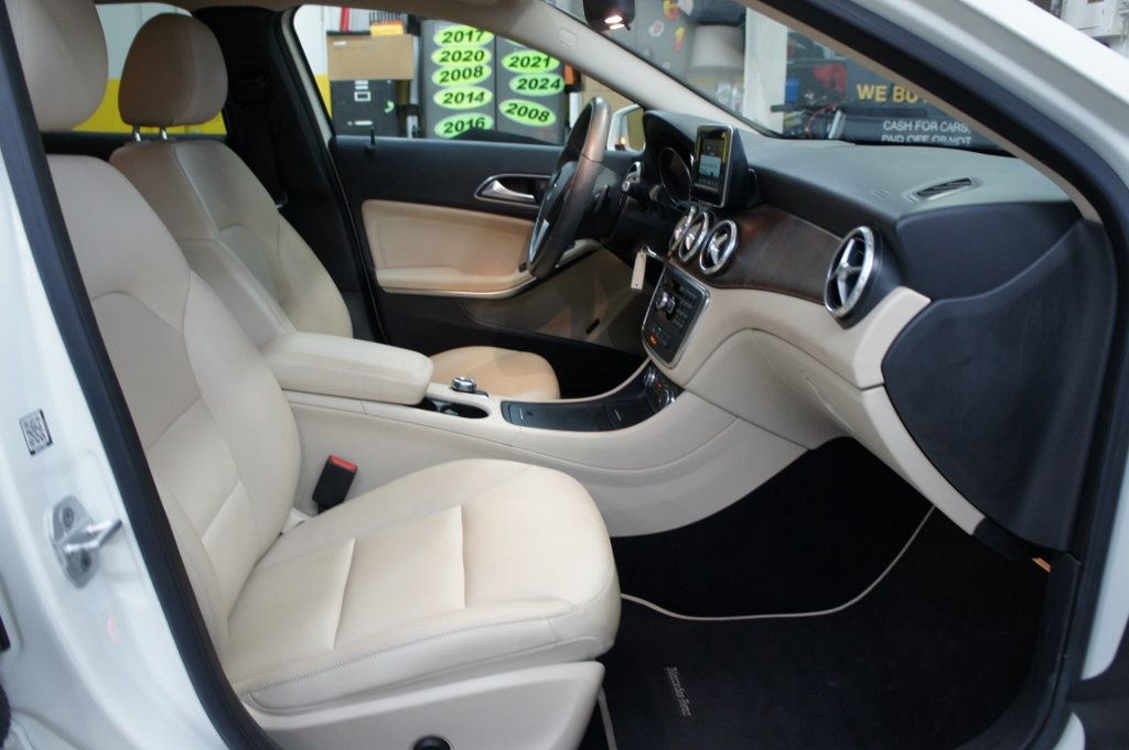 2015 Mercedes-Benz GLA 1-Owner, Great Shape - 23023715 - 7