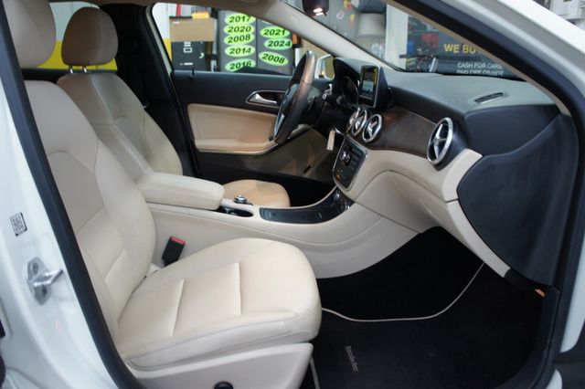 2015 Mercedes-Benz GLA 1-Owner, Great Shape - 23023715 - 7