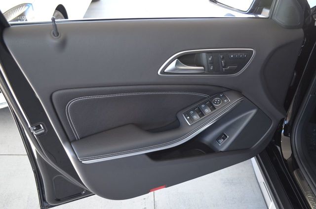 2015 Mercedes-Benz GLA FWD 4 Door GLA 250 W/Sport Package and Navigation System - 21395077 - 10