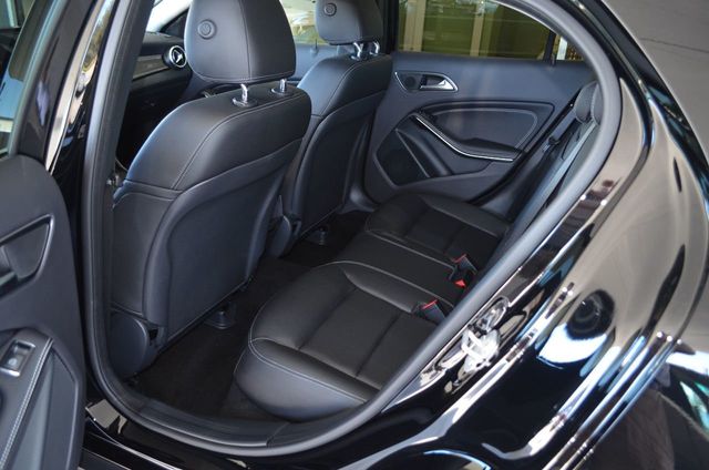 2015 Mercedes-Benz GLA FWD 4 Door GLA 250 W/Sport Package and Navigation System - 21395077 - 15