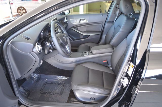 2015 Mercedes-Benz GLA FWD 4 Door GLA 250 W/Sport Package and Navigation System - 21395077 - 26