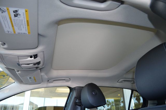 2015 Mercedes-Benz GLA FWD 4 Door GLA 250 W/Sport Package and Navigation System - 21395077 - 37