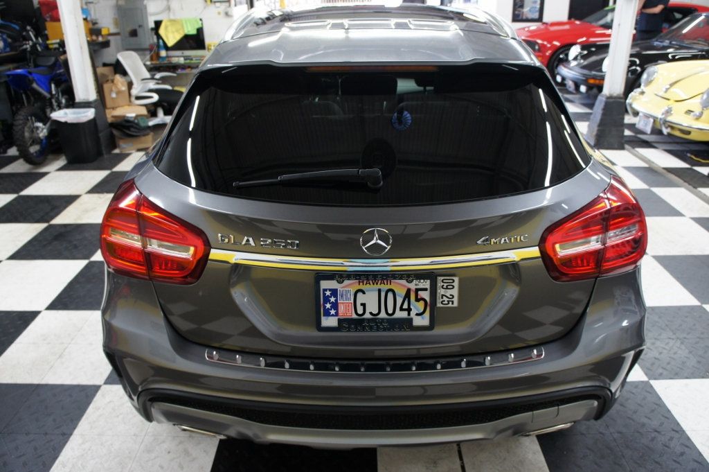 2015 Mercedes Benz GLA 250 photo 21