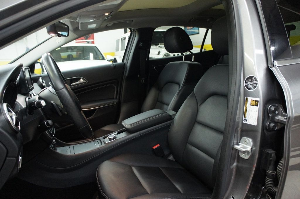 2015 Mercedes Benz GLA 250 photo 30