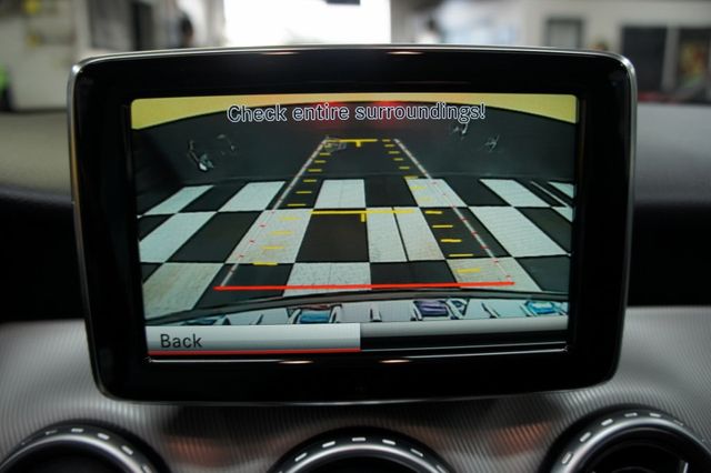 2015 Mercedes-Benz GLA Loaded, Sport Package, PANORAMA SUNROOF - 22900166 - 42