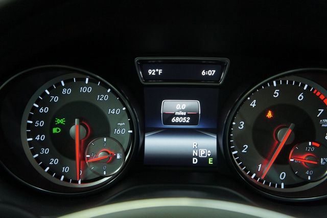 2015 Mercedes-Benz GLA Loaded, Sport Package, PANORAMA SUNROOF - 22900166 - 43