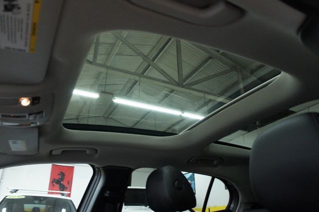 2015 Mercedes-Benz GLA Loaded, Sport Package, PANORAMA SUNROOF - 22900166 - 46