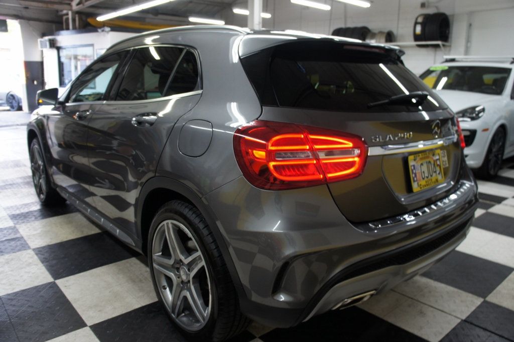 2015 Mercedes Benz GLA 250 photo 5