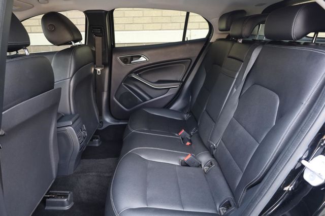 2015 Mercedes-Benz GLA Class GLA250 - 23040826 - 16