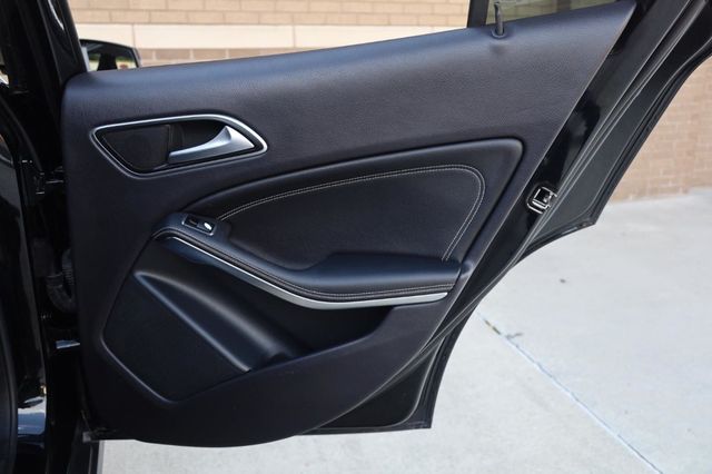 2015 Mercedes-Benz GLA Class GLA250 - 23040826 - 18