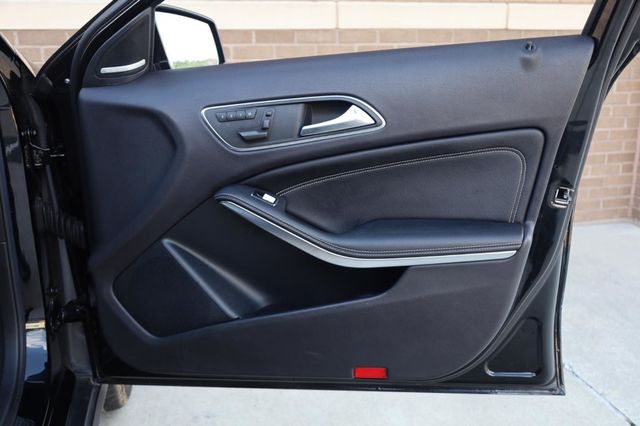 2015 Mercedes-Benz GLA Class GLA250 - 23040826 - 22