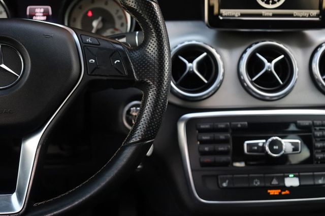2015 Mercedes-Benz GLA Class GLA250 - 23040826 - 30