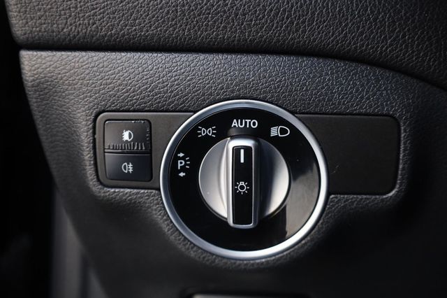 2015 Mercedes-Benz GLA Class GLA250 - 23040826 - 33