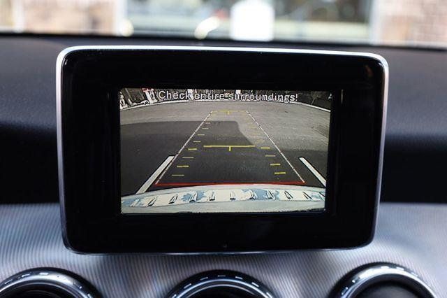 2015 Mercedes-Benz GLA Class GLA250 - 23086842 - 38