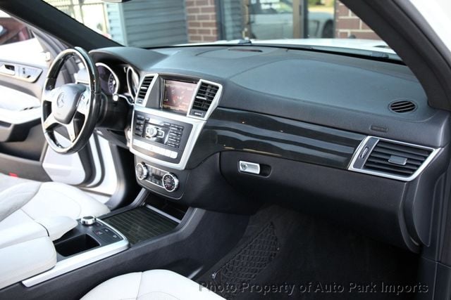 2015 Mercedes-Benz GL-Class 4MATIC 4dr GL 550 - 23017888 - 34