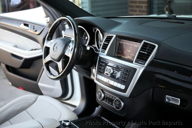 2015 Mercedes-Benz GL-Class 4MATIC 4dr GL 550 - 23017888 - 35