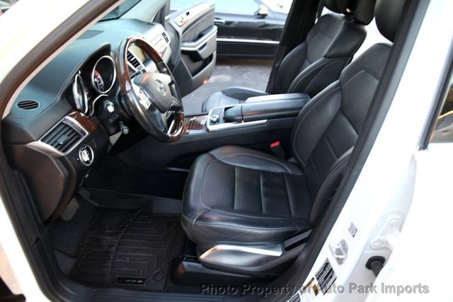 2015 Mercedes-Benz GL-Class 4MATIC 4dr GL 550 - 23090928 - 19