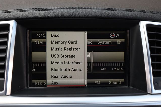 2015 Mercedes-Benz GL-Class 4MATIC 4dr GL 550 - 22958289 - 38