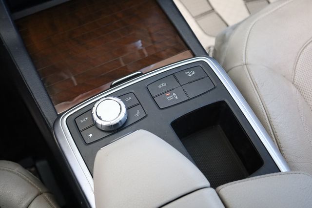 2015 Mercedes-Benz GL-Class 4MATIC 4dr GL 550 - 22958289 - 42