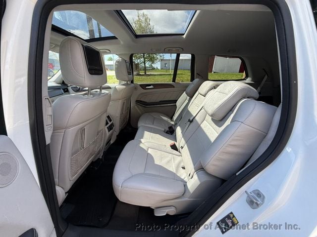 2015 Mercedes-Benz GL-Class 4MATIC 4dr GL 550 - 23025339 - 17