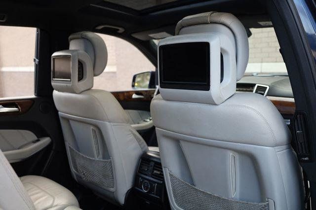 2015 Mercedes-Benz GL-Class GL550 - 23075495 - 25