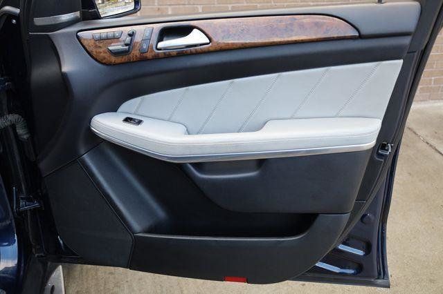 2015 Mercedes-Benz GL-Class GL550 - 23075495 - 29