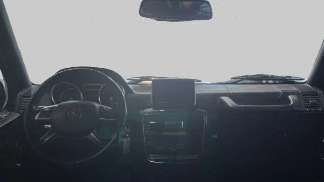 2015 Mercedes-Benz G-Class 4MATIC 4dr G 63 AMG - 22973483 - 18