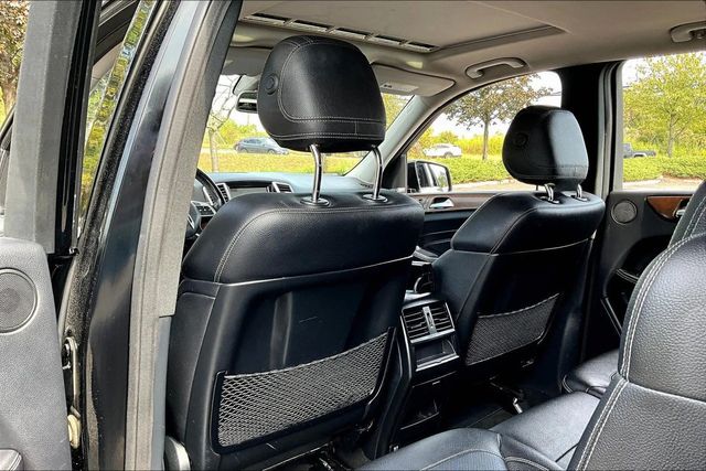 2015 Mercedes-Benz M-Class 4MATIC 4dr ML 250 BlueTEC - 22966435 - 17