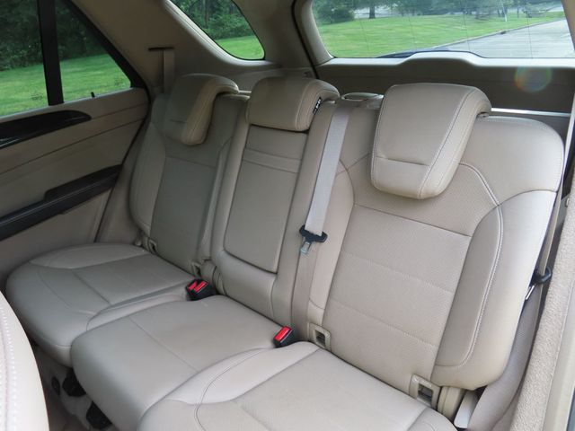2015 Mercedes-Benz M-Class 4MATIC 4dr ML 350 - 23029338 - 32