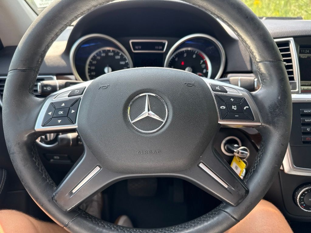 2015 Mercedes-Benz M-Class 4MATIC 4dr ML 350 - 23074784 - 13