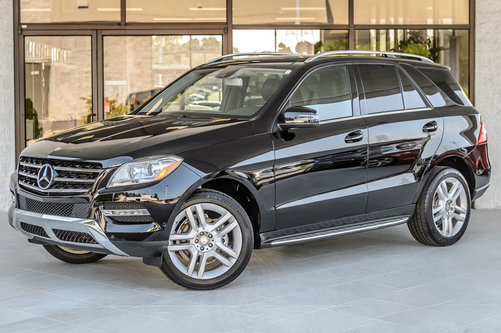 2015 Mercedes Benz ML 350 photo 2