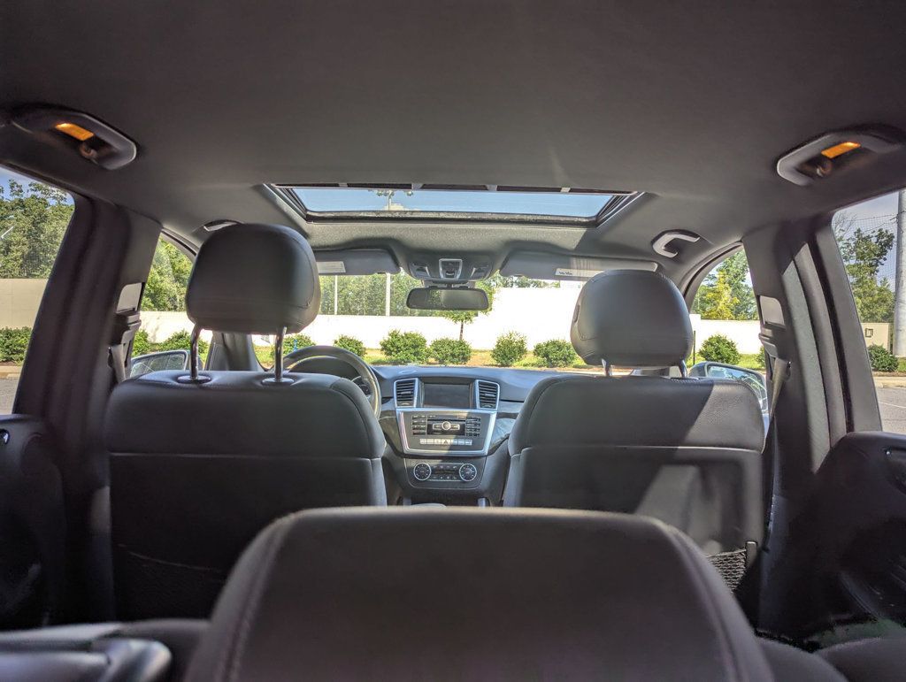 2015 Mercedes Benz ML 350 photo 11