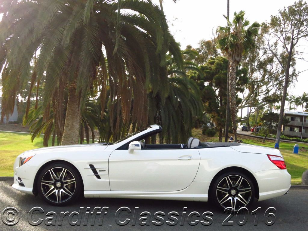 2015 Mercedes-Benz SL550 White Arrow Limited "White Arrow Edition" Convertible - 15016095 - 4