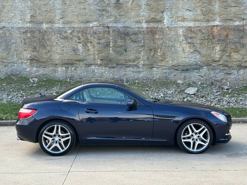 2015 Mercedes-Benz SLK 2015 MERCEDES-BENZ SLK 250 - 22963398 - 12