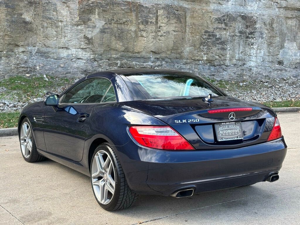 2015 Mercedes-Benz SLK 2015 MERCEDES-BENZ SLK 250 - 22963398 - 4