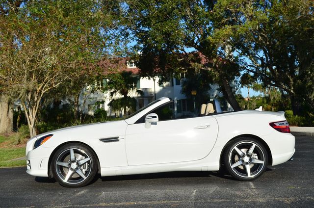 2015 Mercedes-Benz SLK 2 Door Roadster SLK 250 W/Sport and Multimedia Packages - 23028831 - 24