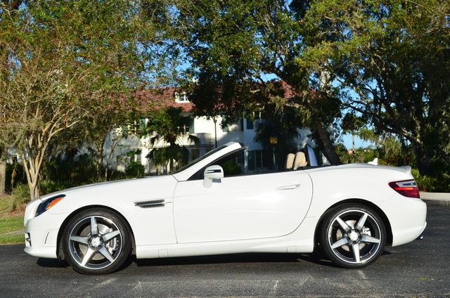 2015 Mercedes-Benz SLK 2 Door Roadster SLK 250 W/Sport and Multimedia Packages - 23028831 - 26