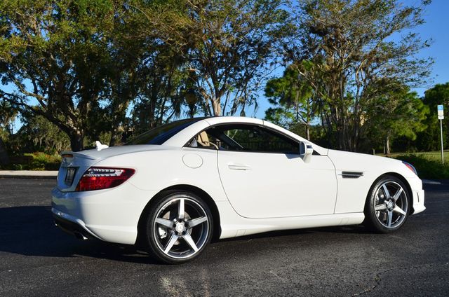 2015 Mercedes-Benz SLK 2 Door Roadster SLK 250 W/Sport and Multimedia Packages - 23028831 - 32