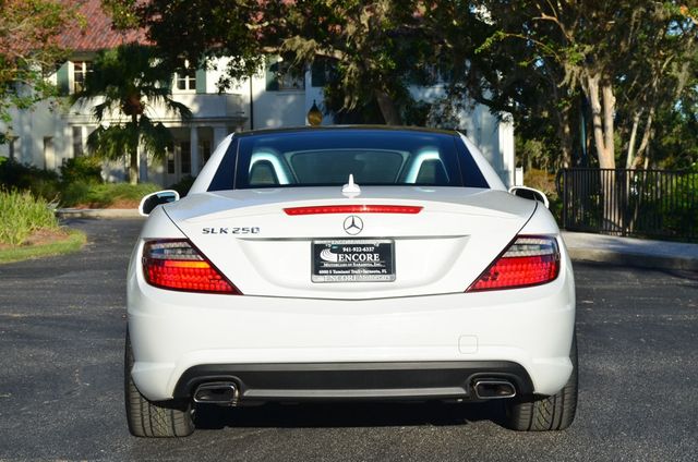 2015 Mercedes-Benz SLK 2 Door Roadster SLK 250 W/Sport and Multimedia Packages - 23028831 - 4