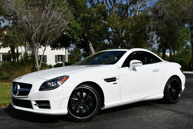 2015 Mercedes-Benz SLK 2 Door Roadster SLK 350 W/Carbon Look Edition - 22995737 - 1