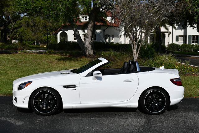 2015 Mercedes-Benz SLK 2 Door Roadster SLK 350 W/Carbon Look Edition - 22995737 - 26