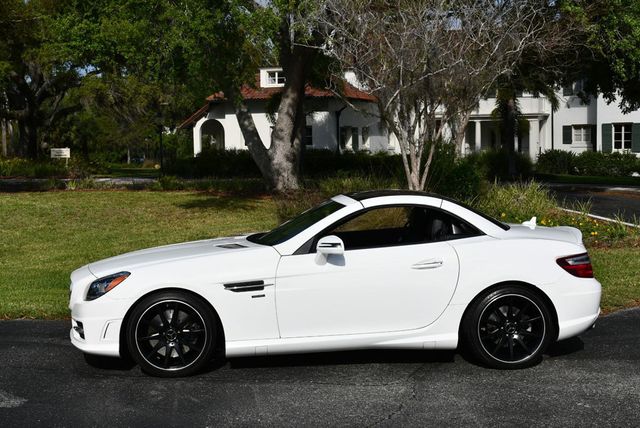 2015 Mercedes-Benz SLK 2 Door Roadster SLK 350 W/Carbon Look Edition - 22995737 - 31
