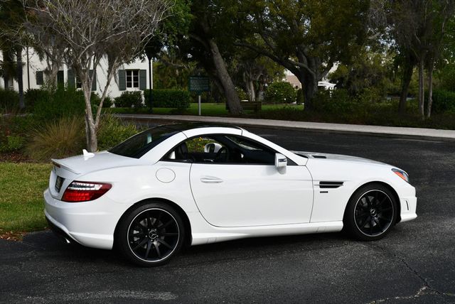 2015 Mercedes-Benz SLK 2 Door Roadster SLK 350 W/Carbon Look Edition - 22995737 - 39