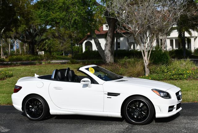 2015 Mercedes-Benz SLK 2 Door Roadster SLK 350 W/Carbon Look Edition - 22995737 - 50