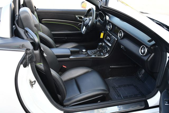 2015 Mercedes-Benz SLK 2 Door Roadster SLK 350 W/Carbon Look Edition - 22995737 - 63